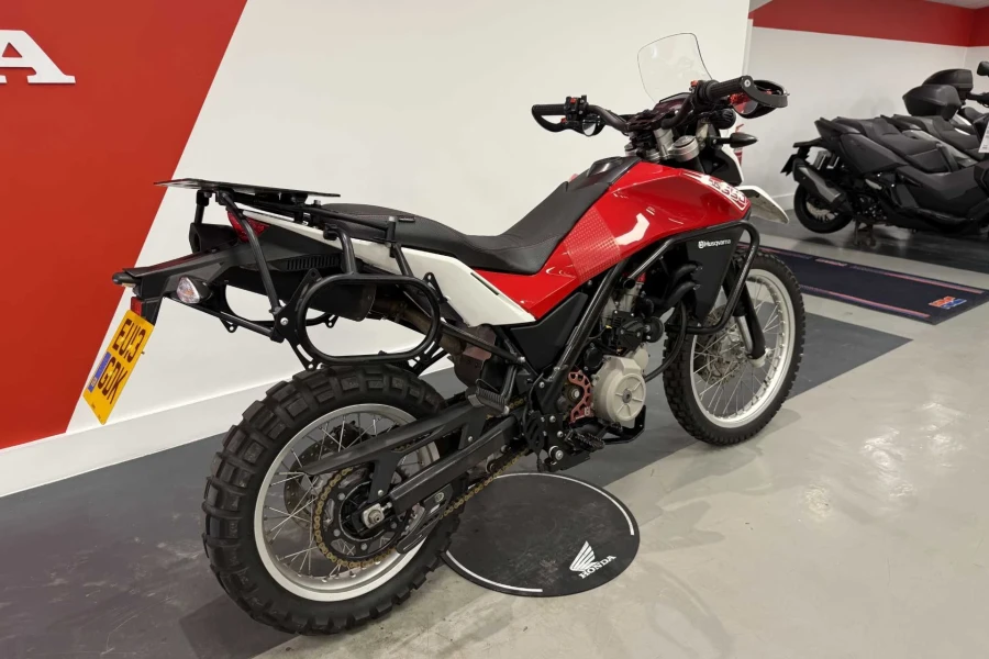 Vehicle Image - 2