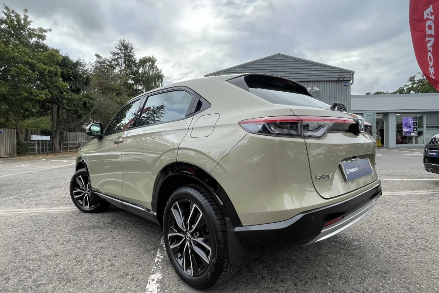 Vehicle Image - 2