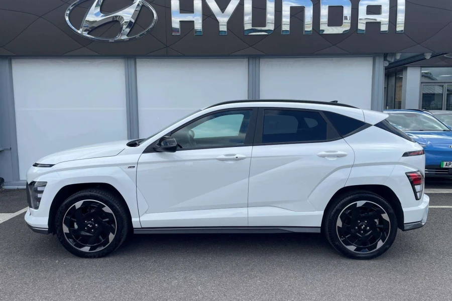 Vehicle Image - 2