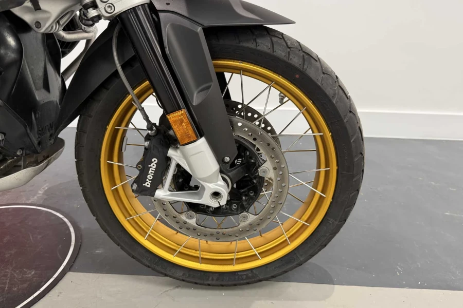 Vehicle Image - 3
