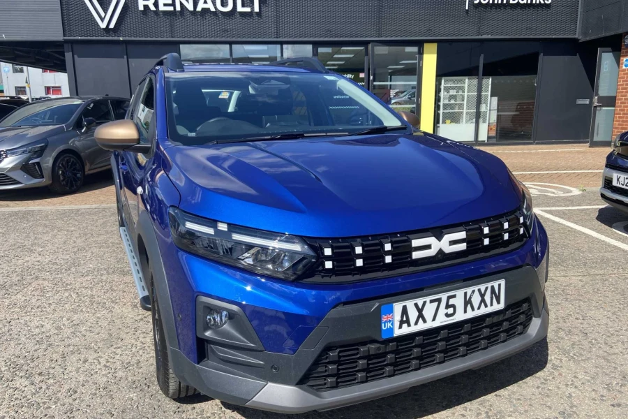 Vehicle Image - 0