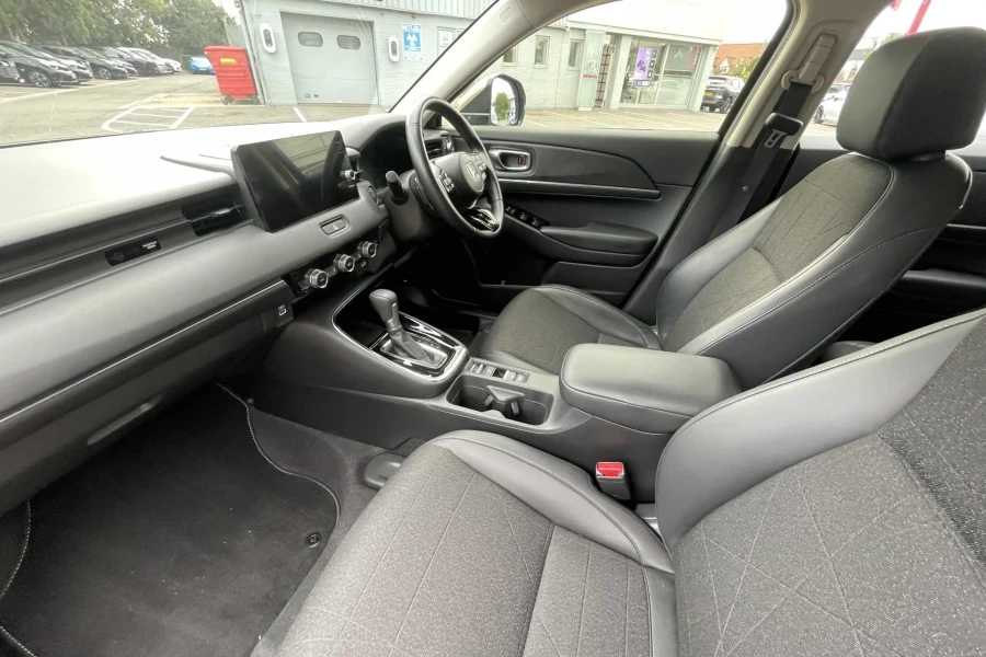 Vehicle Image - 1
