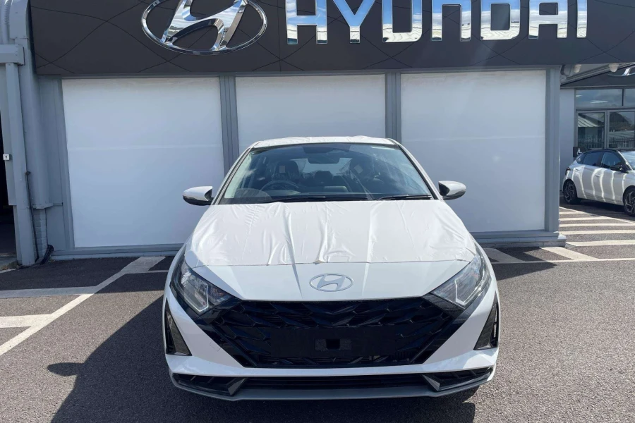 Vehicle Image - 3