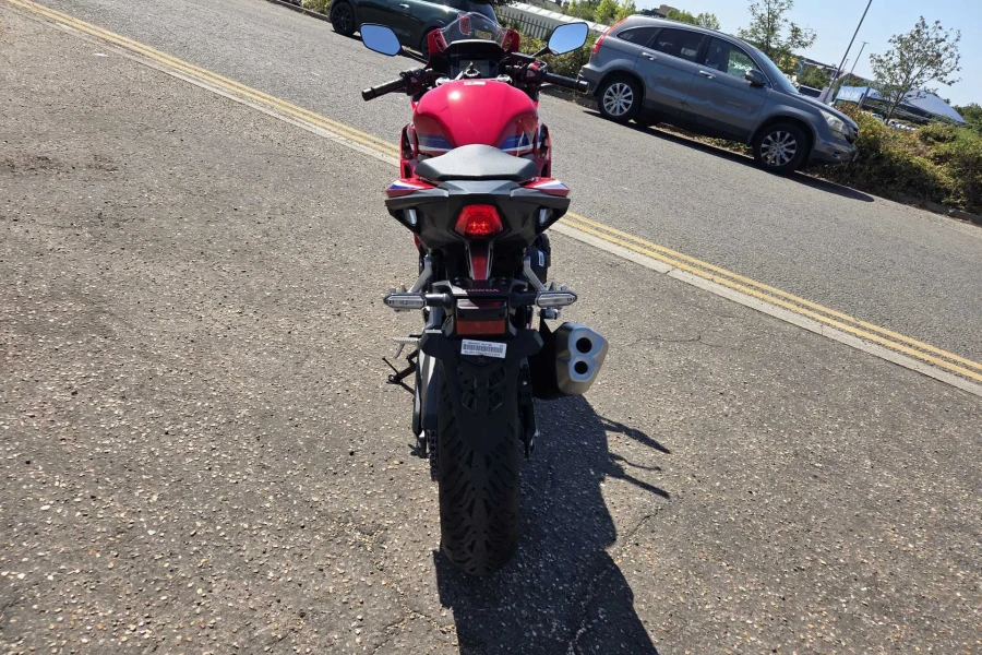 Vehicle Image - 3