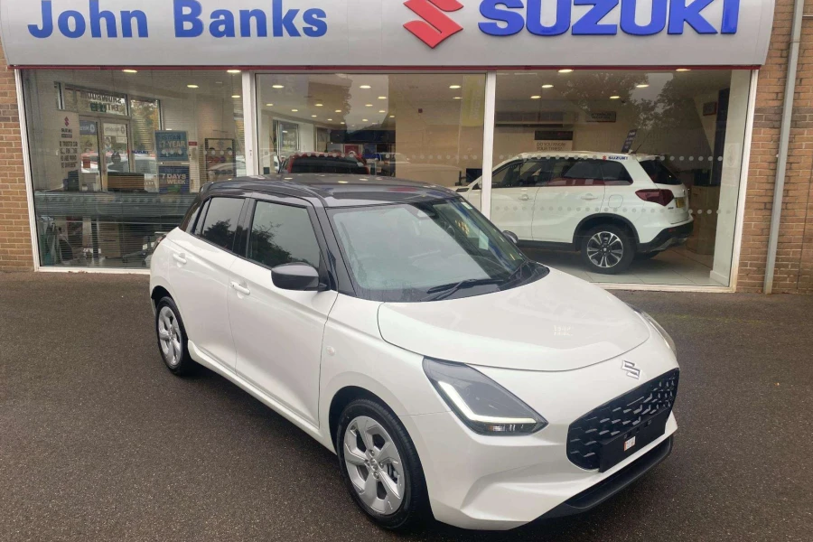 Vehicle Image - 0