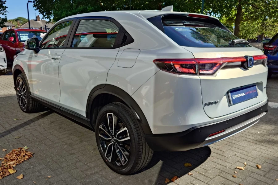 Vehicle Image - 2