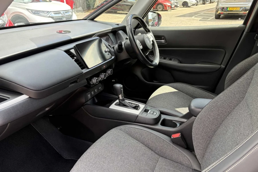 Vehicle Image - 1