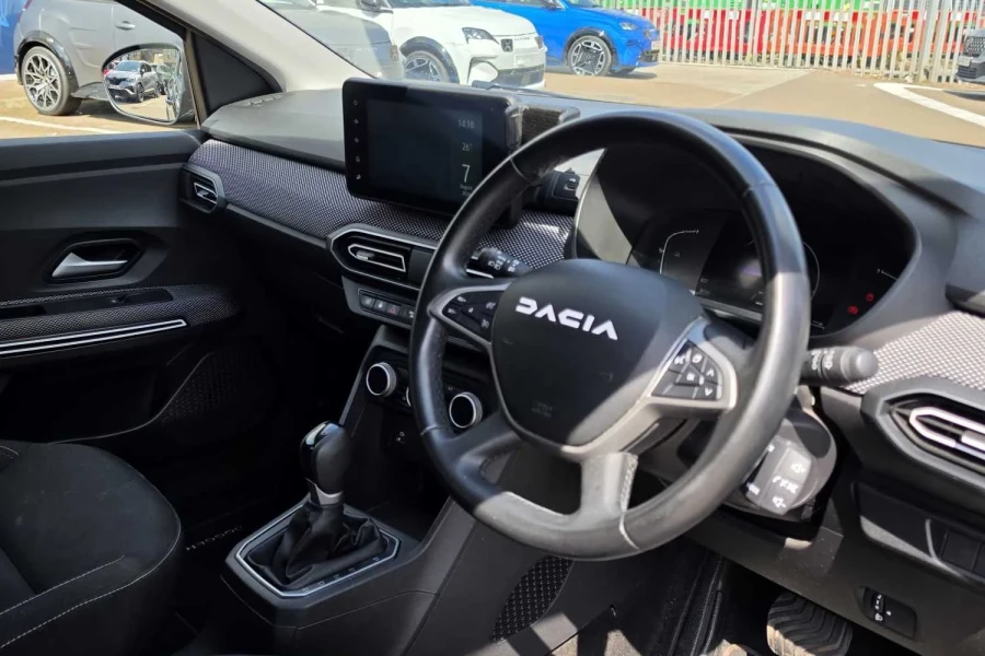 Vehicle Image - 3