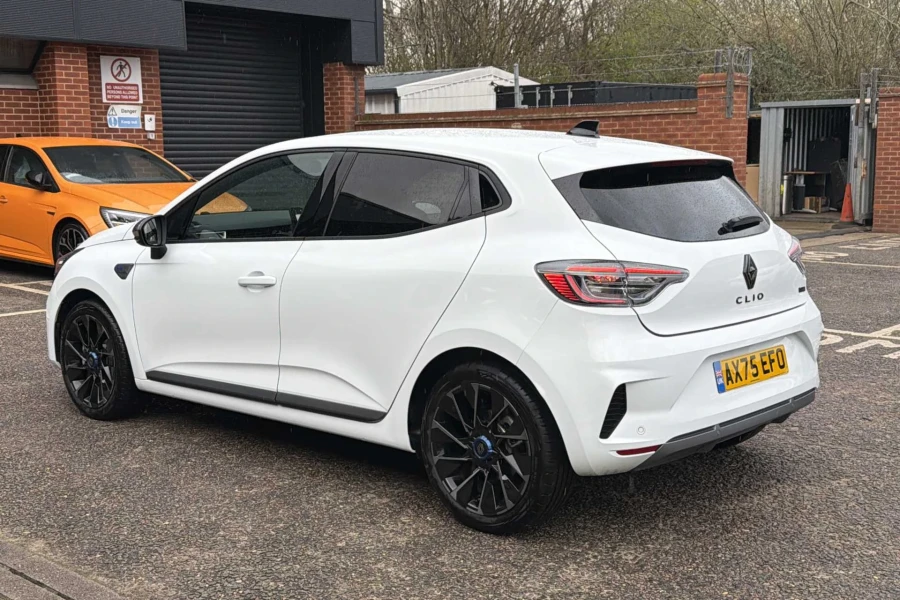 Vehicle Image - 2
