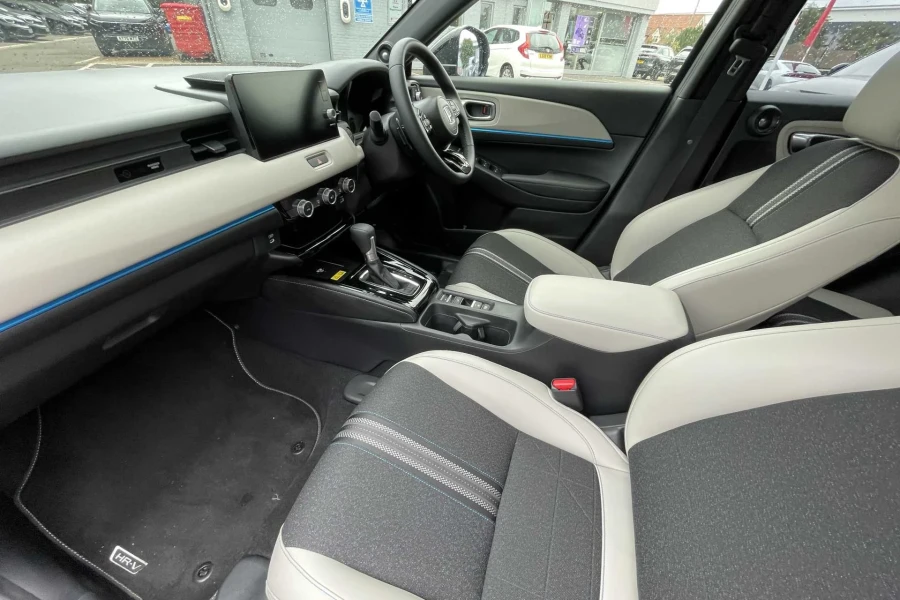 Vehicle Image - 1