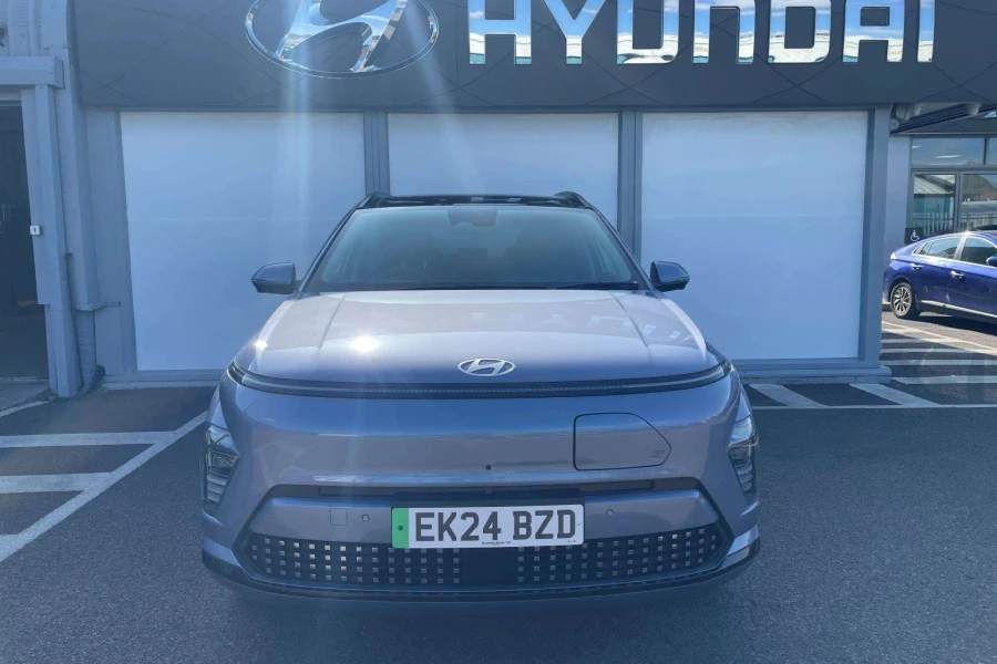 Vehicle Image - 3