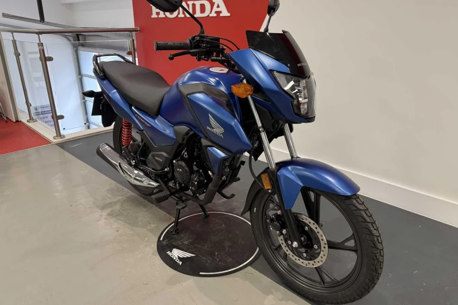 Vehicle Image - 1