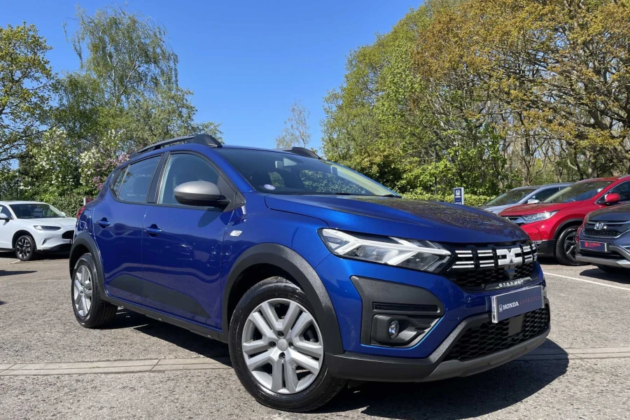 Vehicle Image - 0