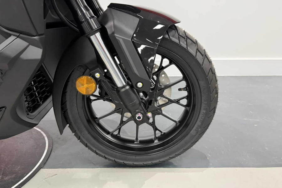 Vehicle Image - 3