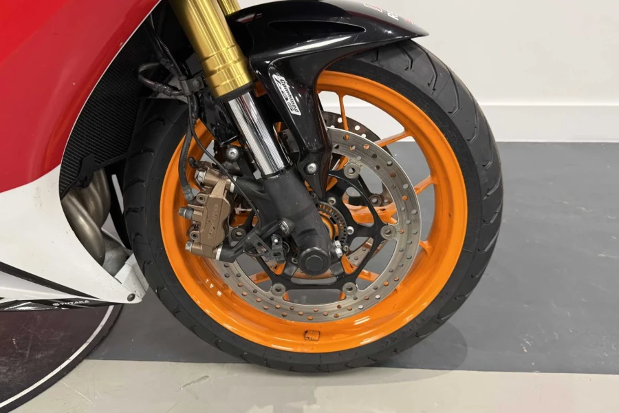 Vehicle Image - 3