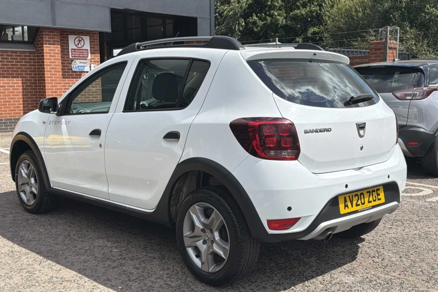 Vehicle Image - 2
