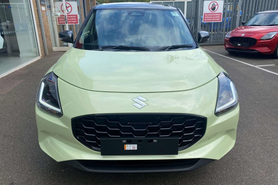 Vehicle Image - 3
