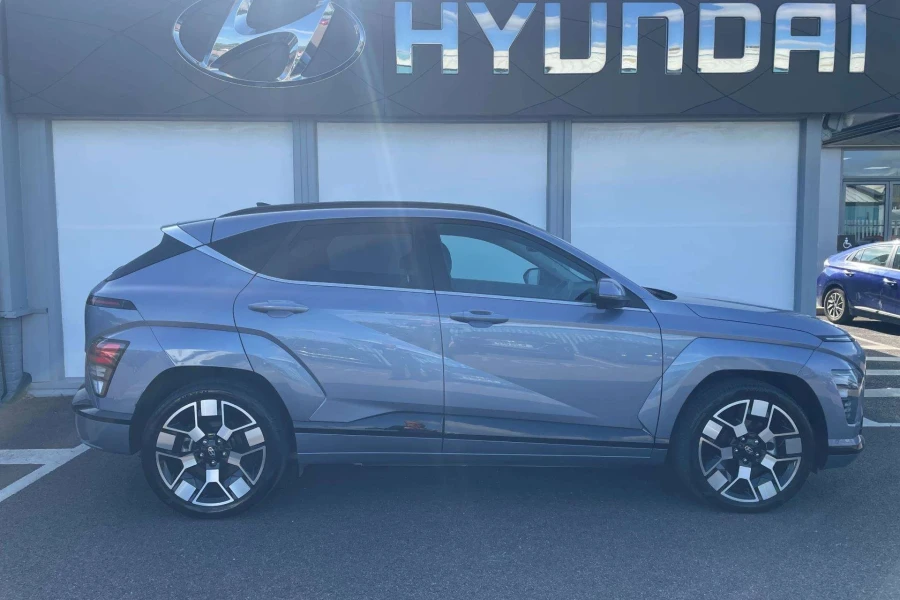 Vehicle Image - 1