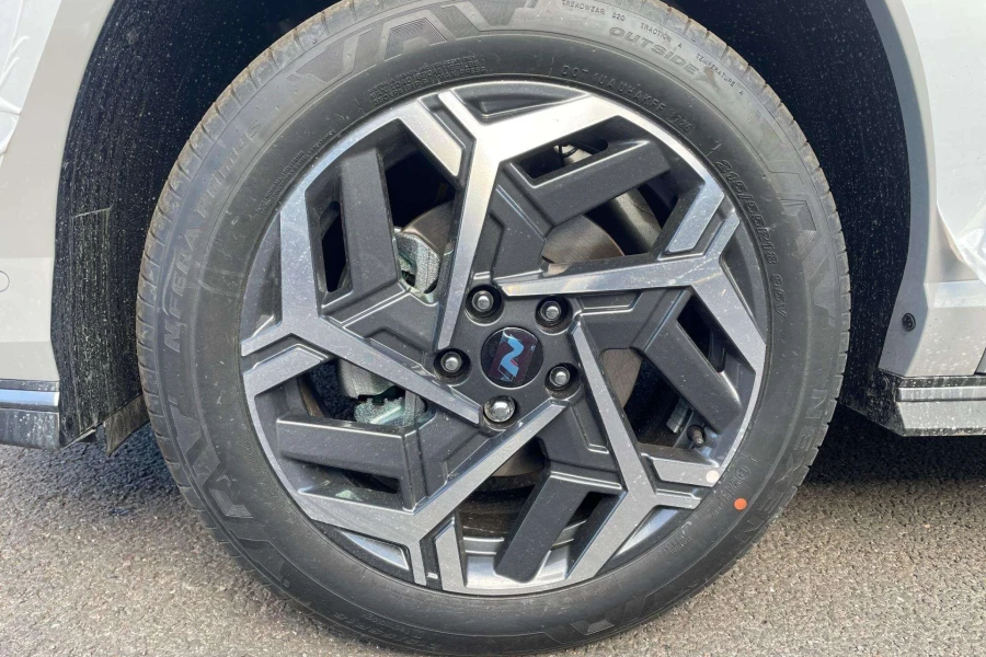 Vehicle Image - 3
