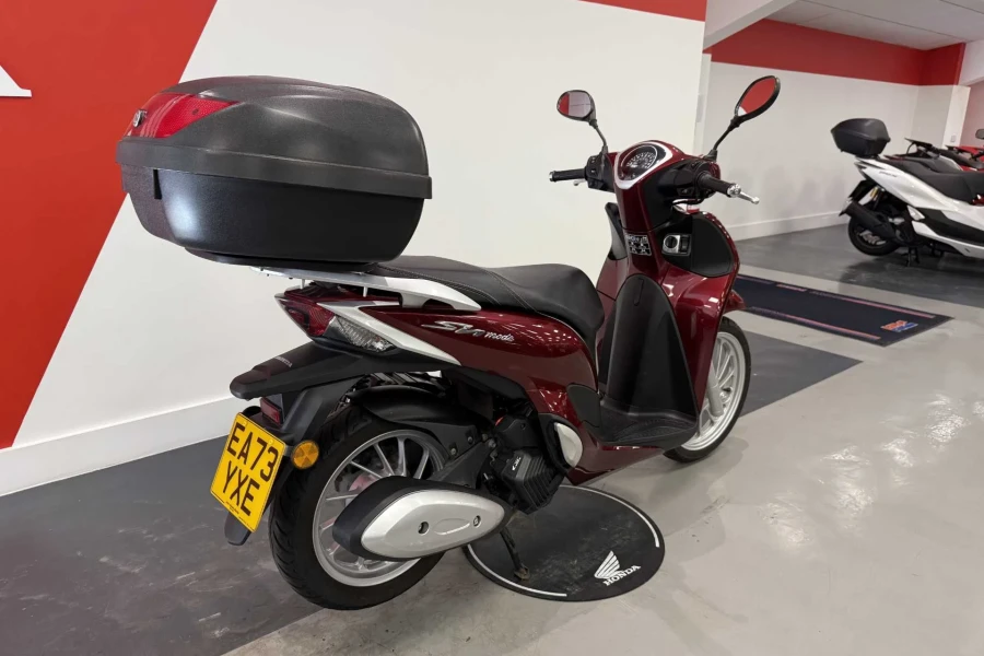 Vehicle Image - 2
