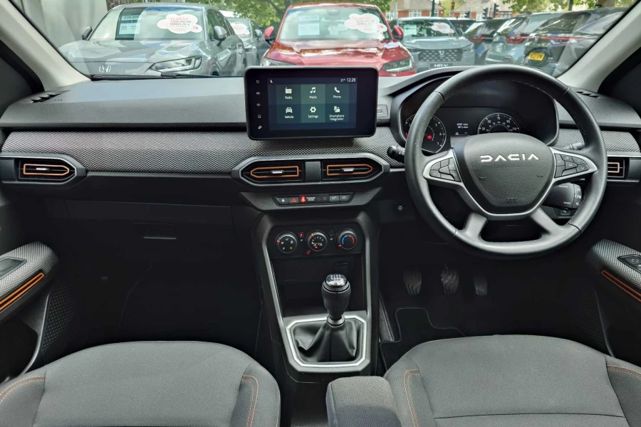 Vehicle Image - 3