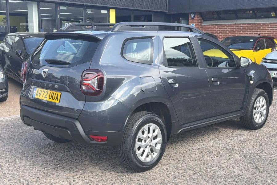 Vehicle Image - 3