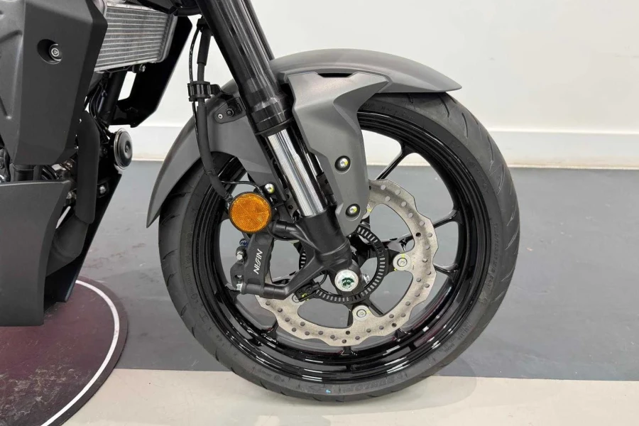 Vehicle Image - 3