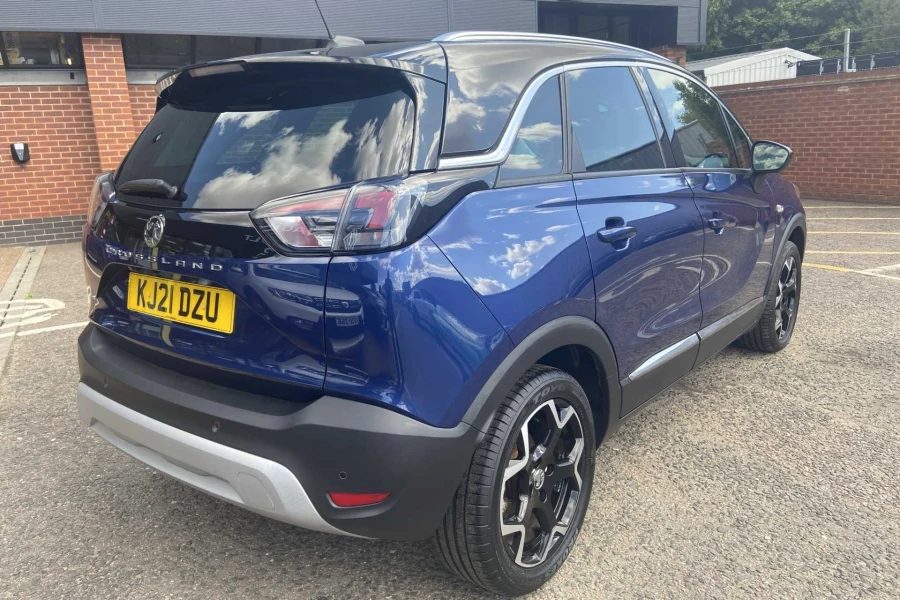 Vehicle Image - 2