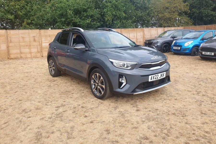 Vehicle Image - 0