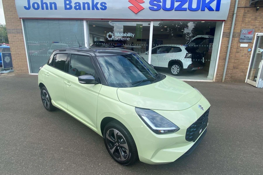Vehicle Image - 2