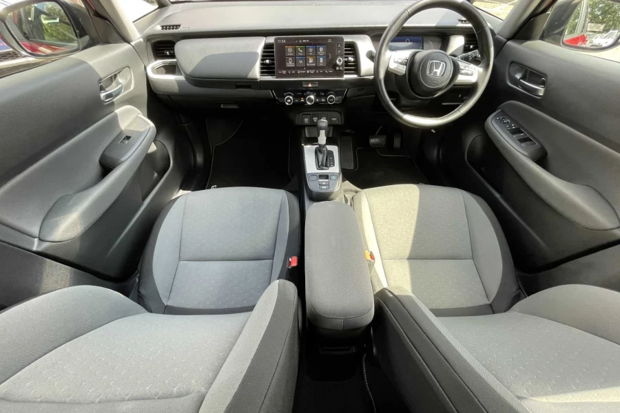 Vehicle Image - 3