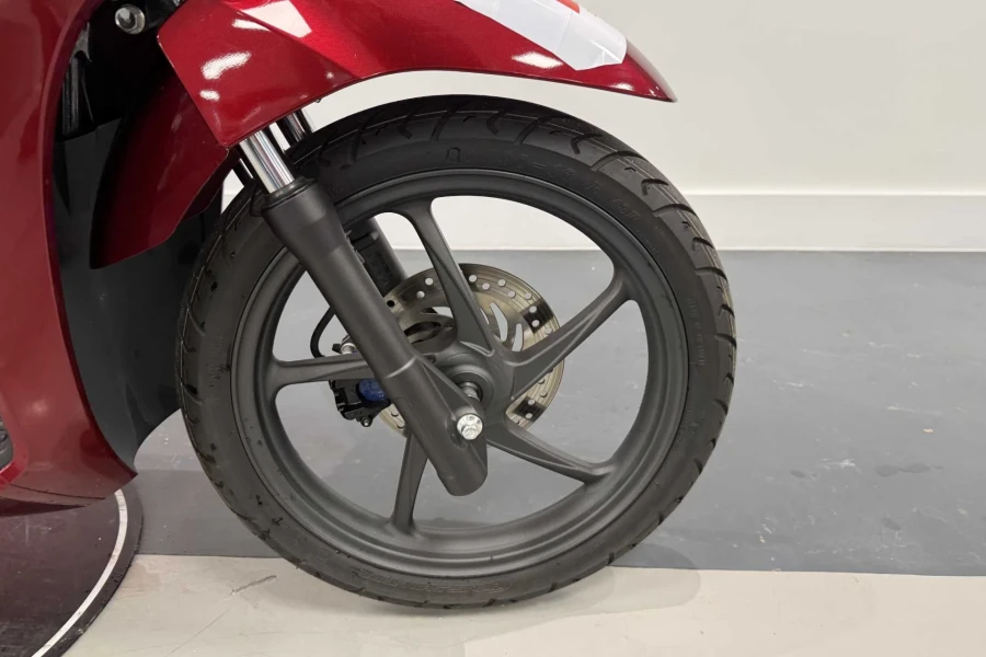 Vehicle Image - 3