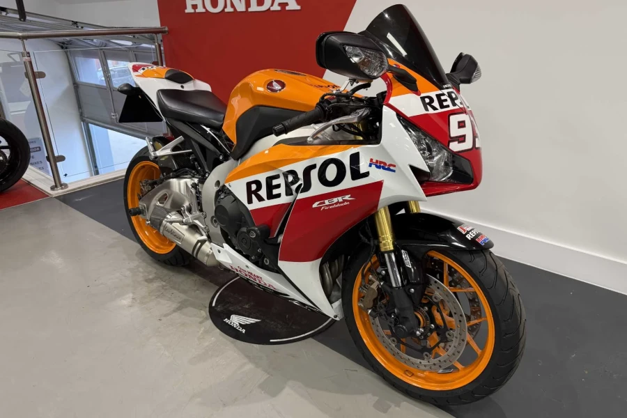 Vehicle Image - 1