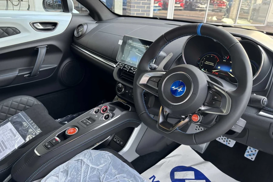 Vehicle Image - 3
