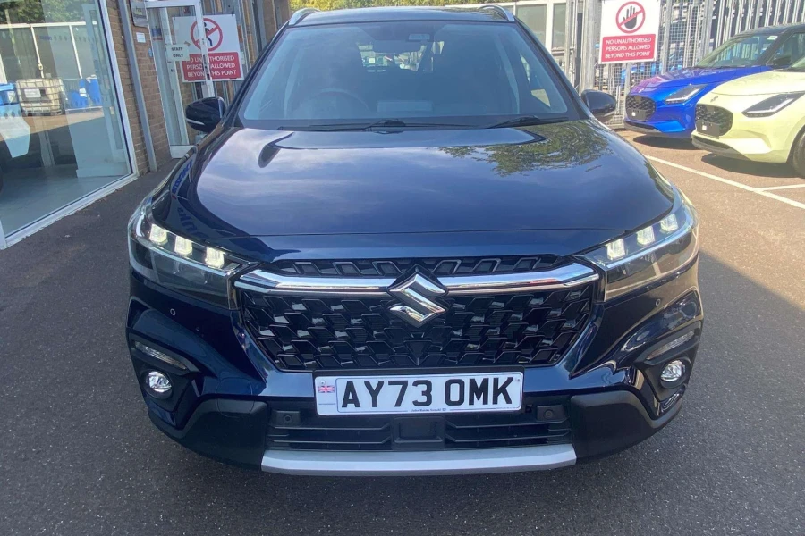 Vehicle Image - 3