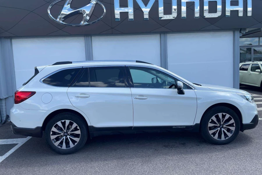 Vehicle Image - 1