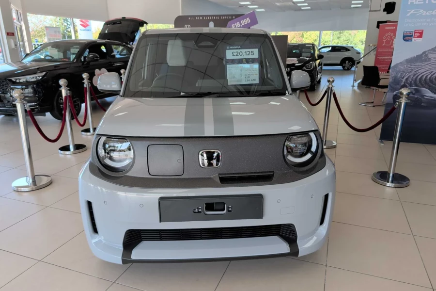 Vehicle Image - 1