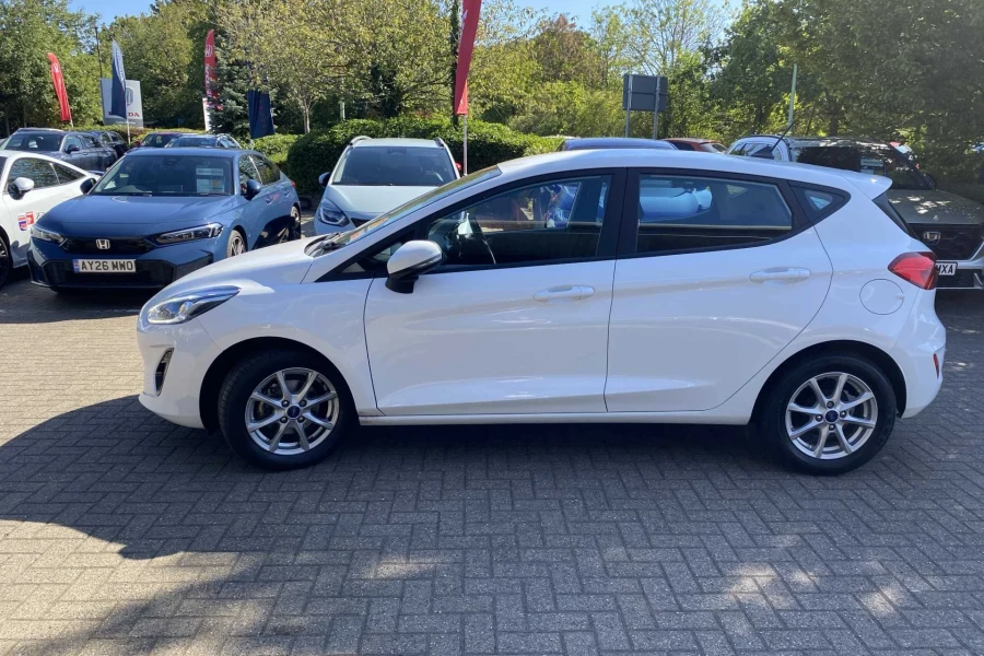 Vehicle Image - 3