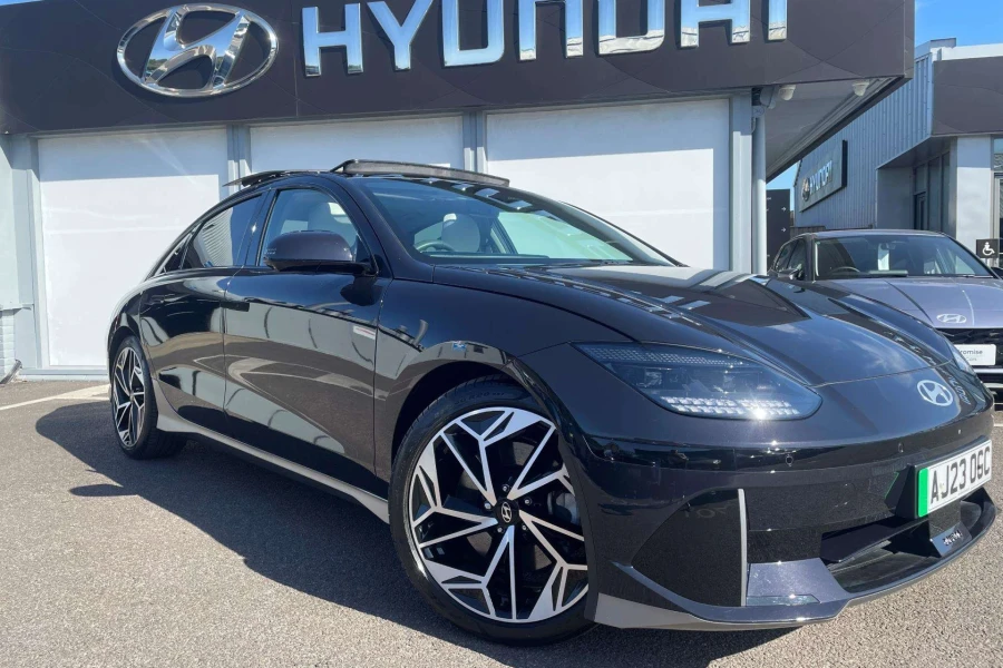 Vehicle Image - 0