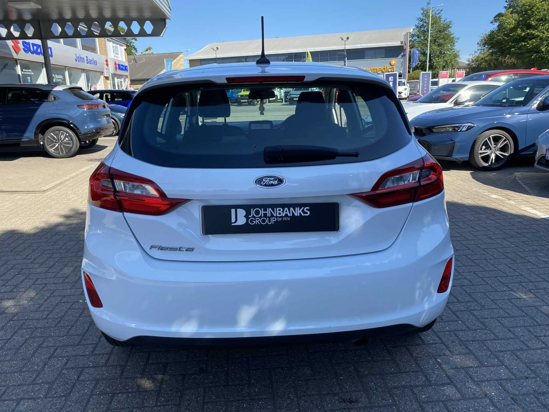 Vehicle image 6