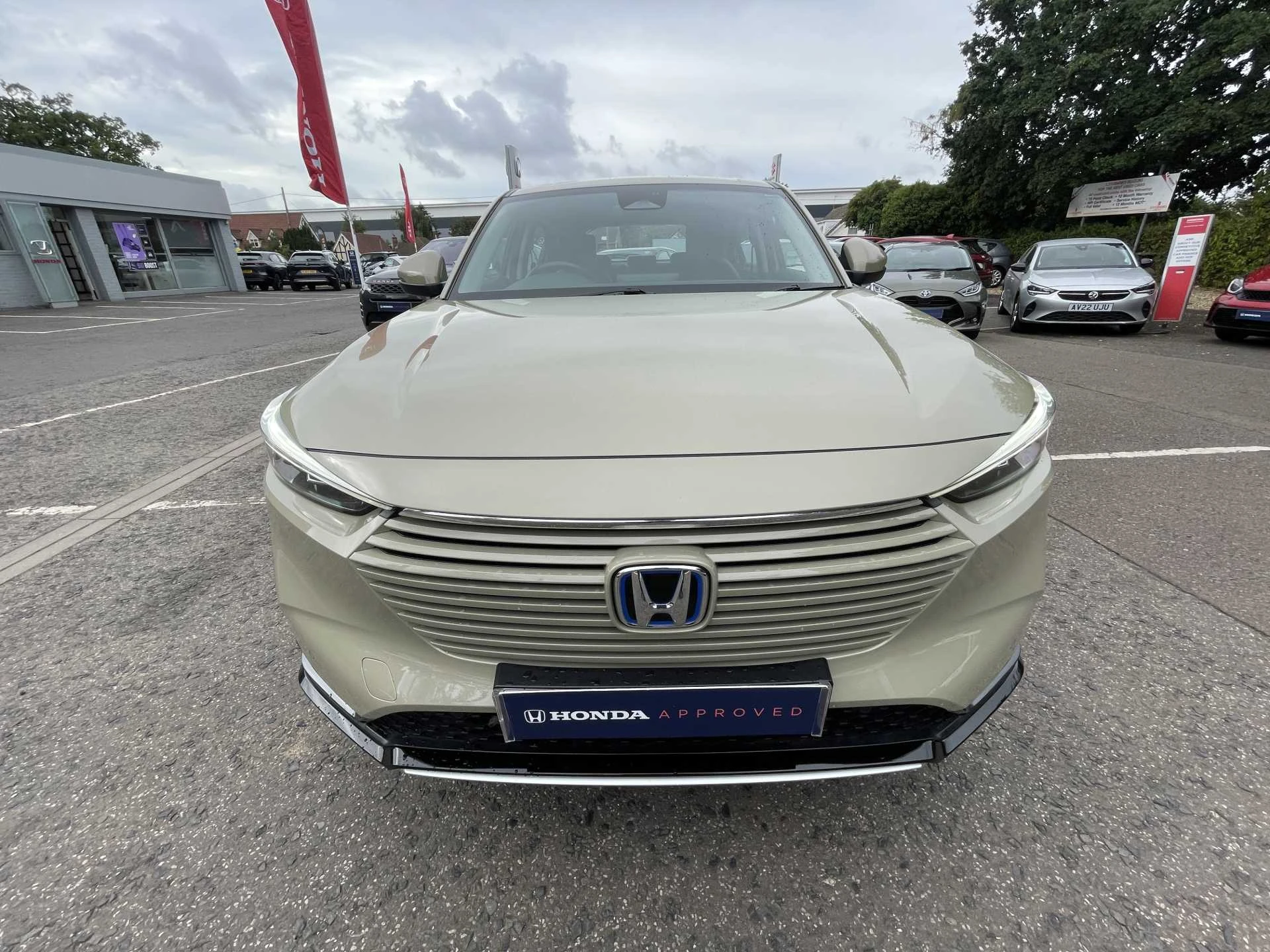 Vehicle image 6
