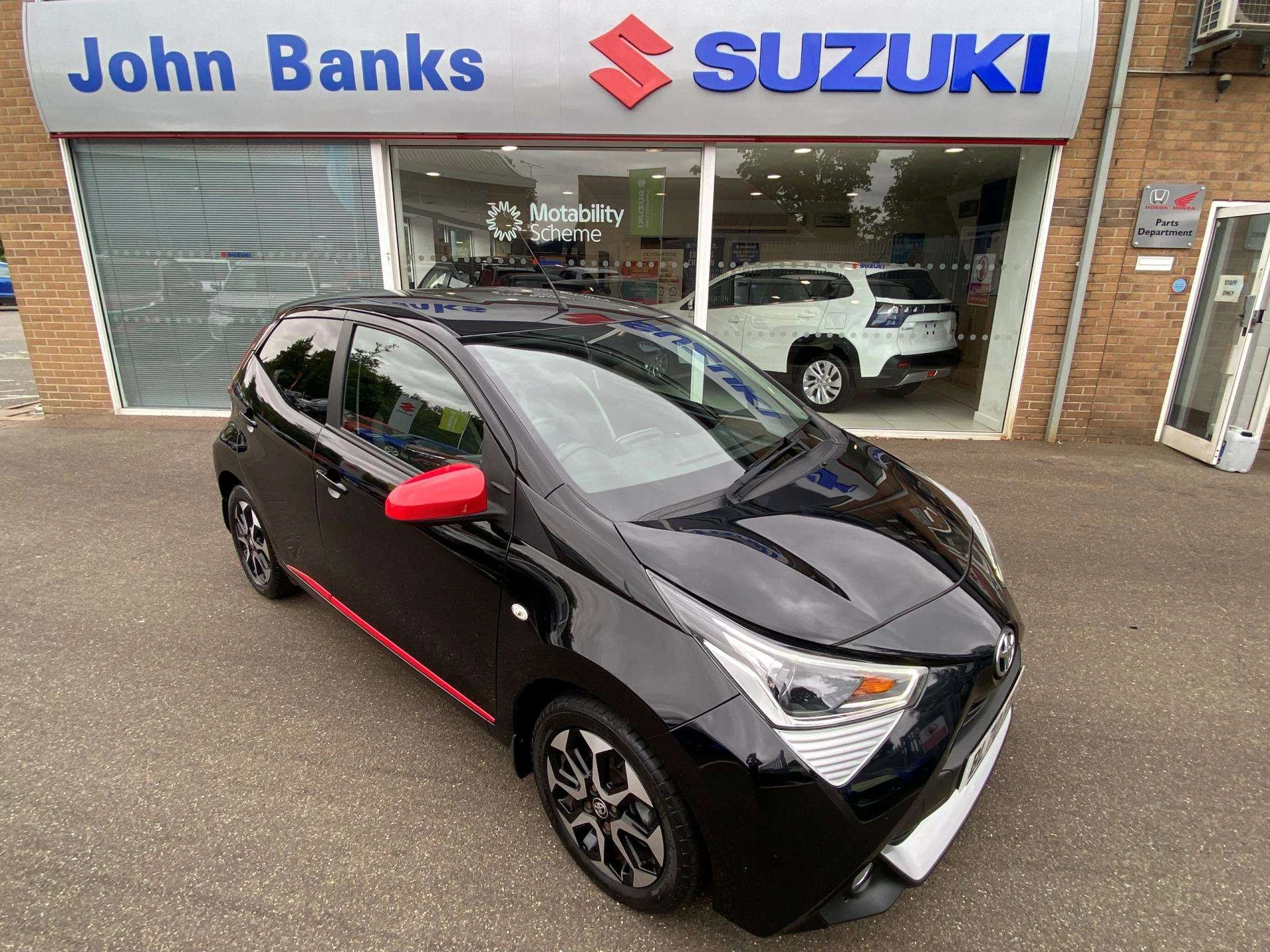 Vehicle image 3