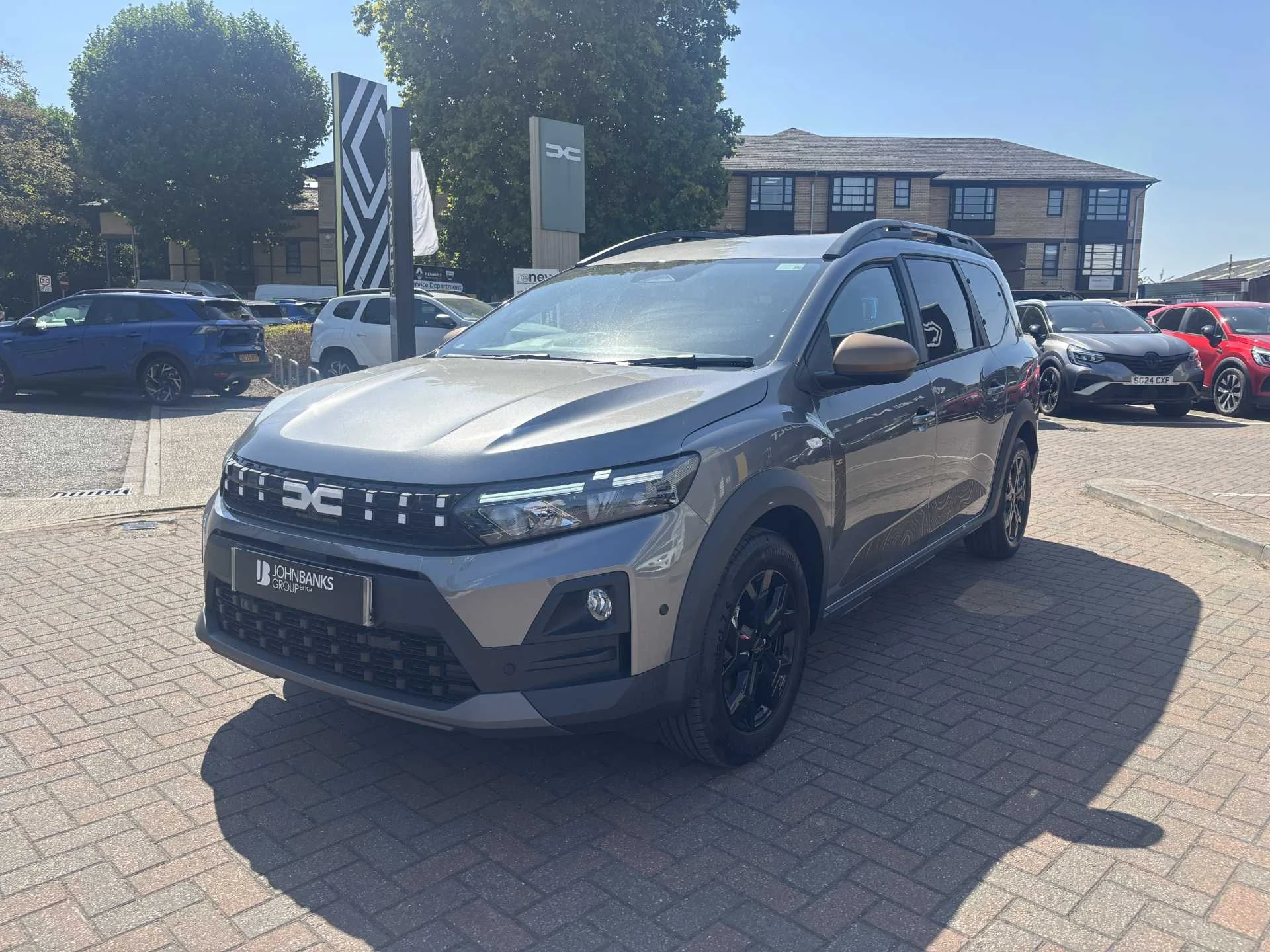 Vehicle image 7