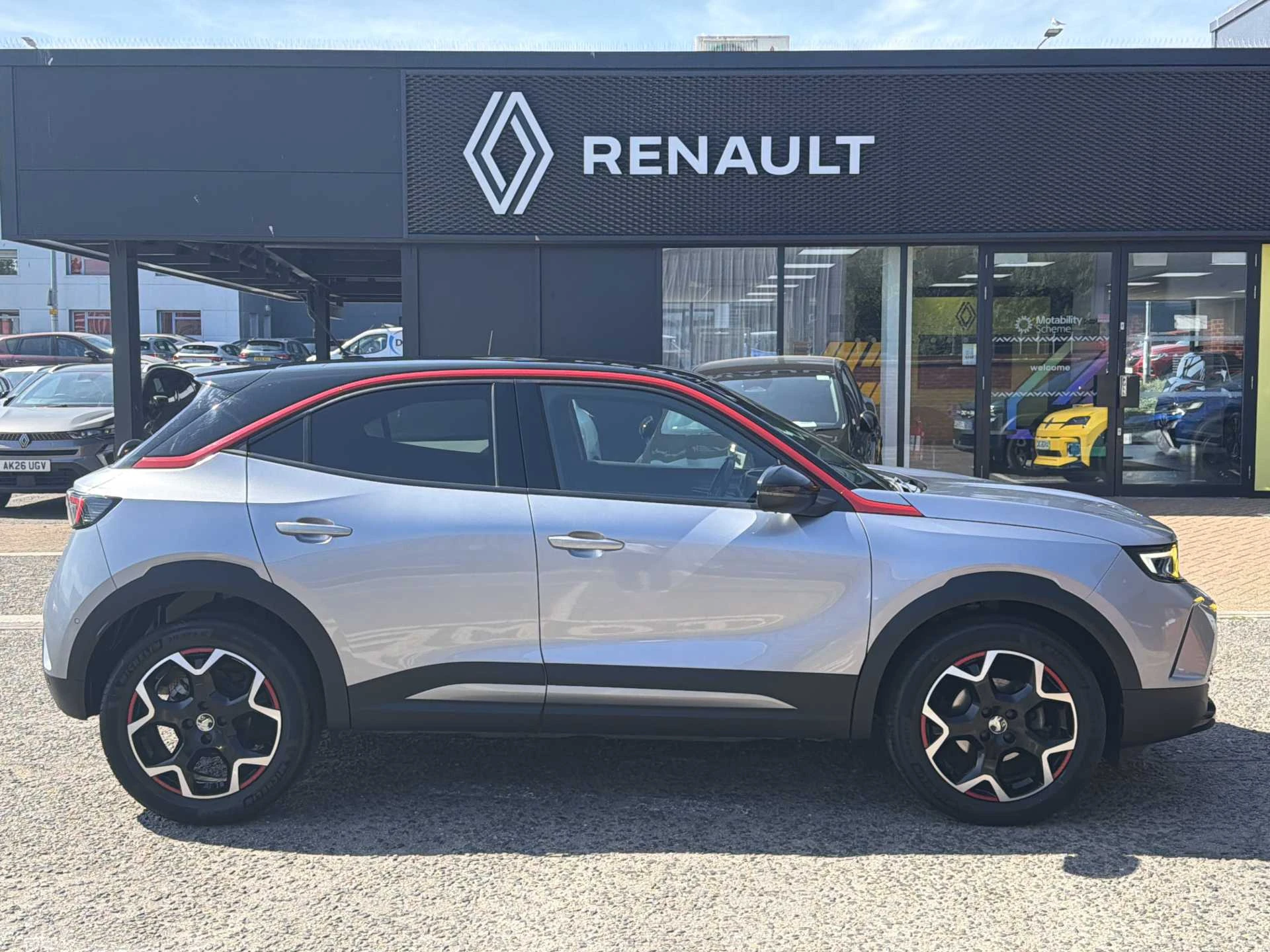 Vehicle image 5