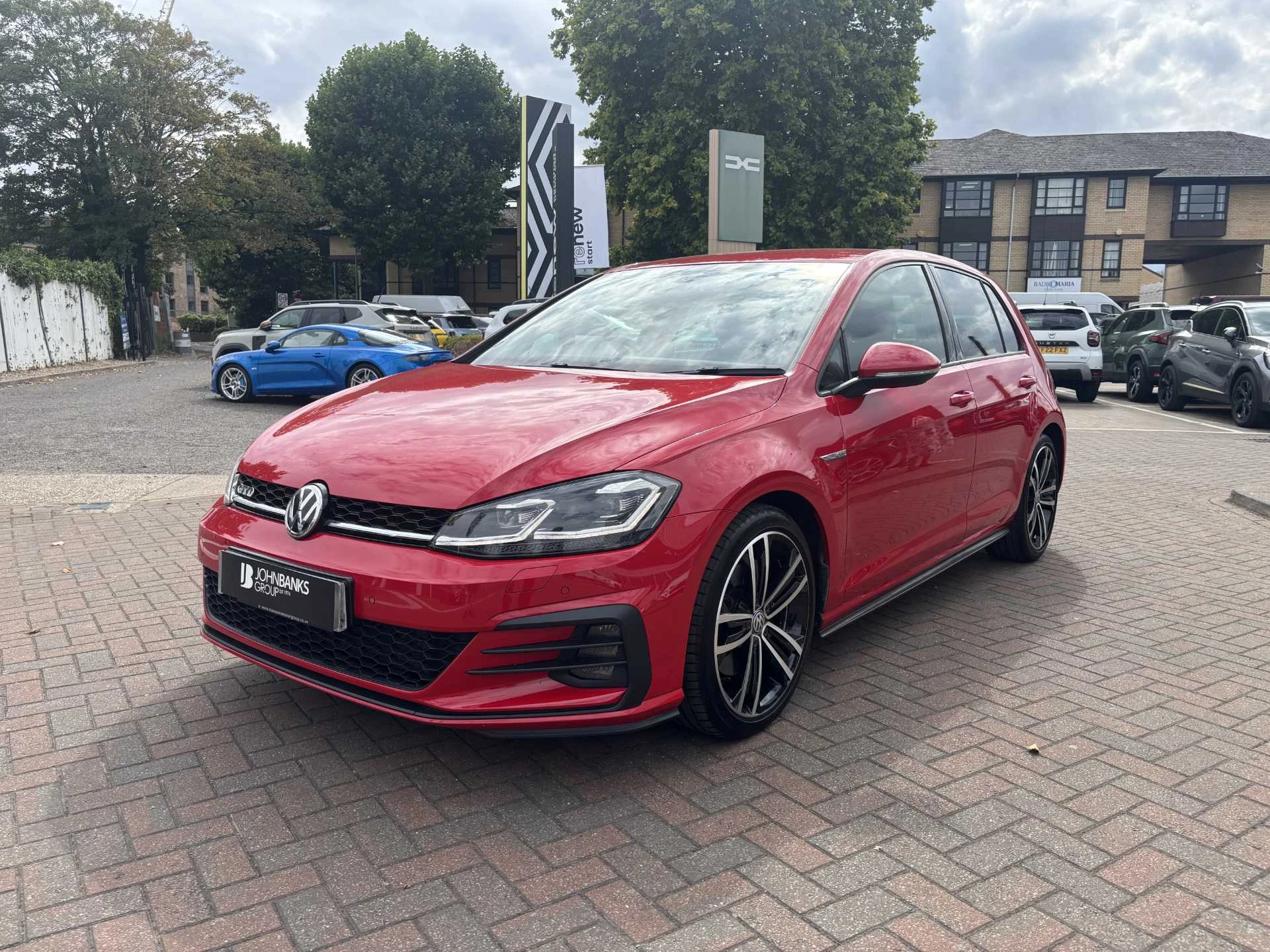 Vehicle image 7