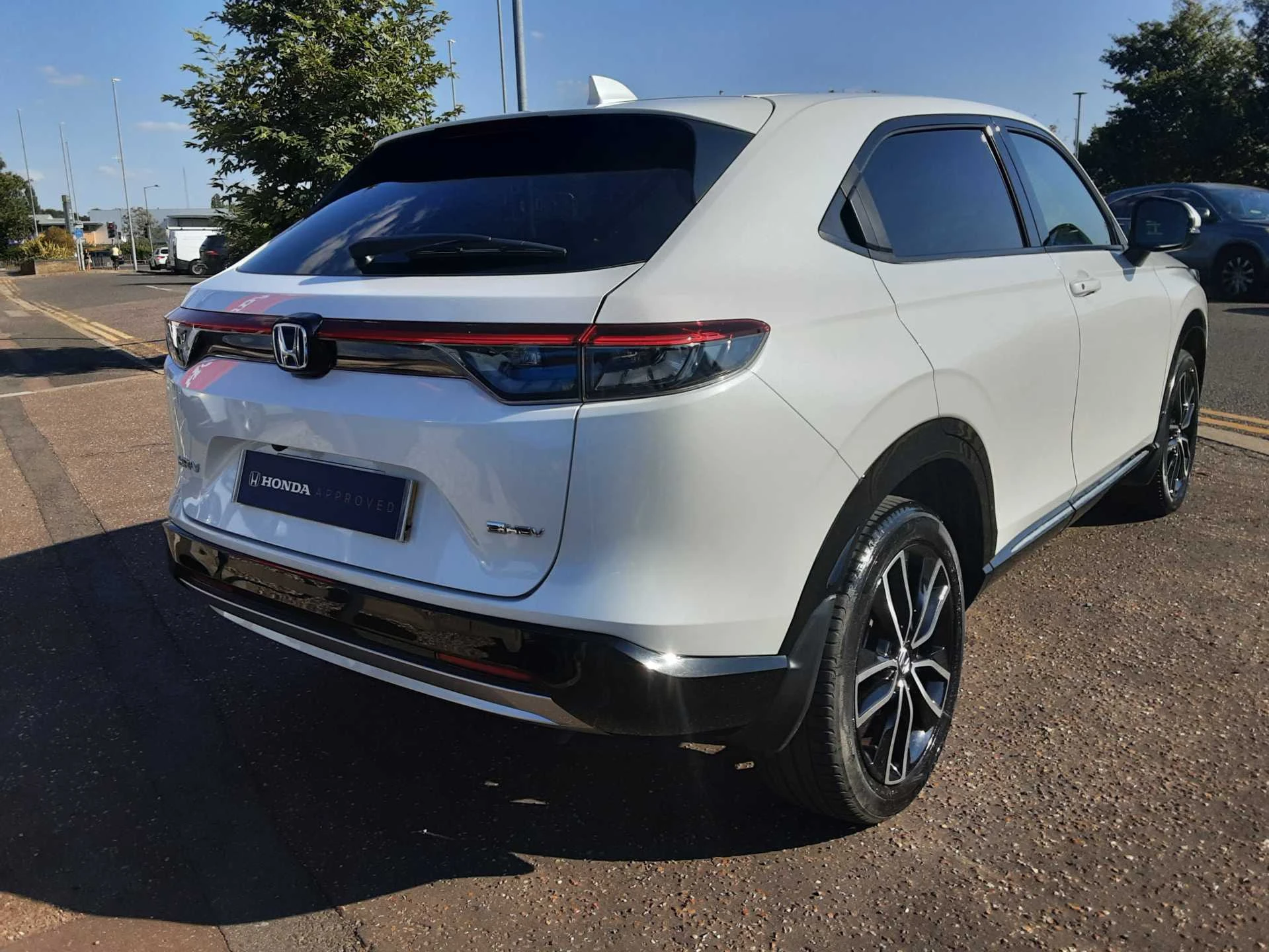 Vehicle image 6