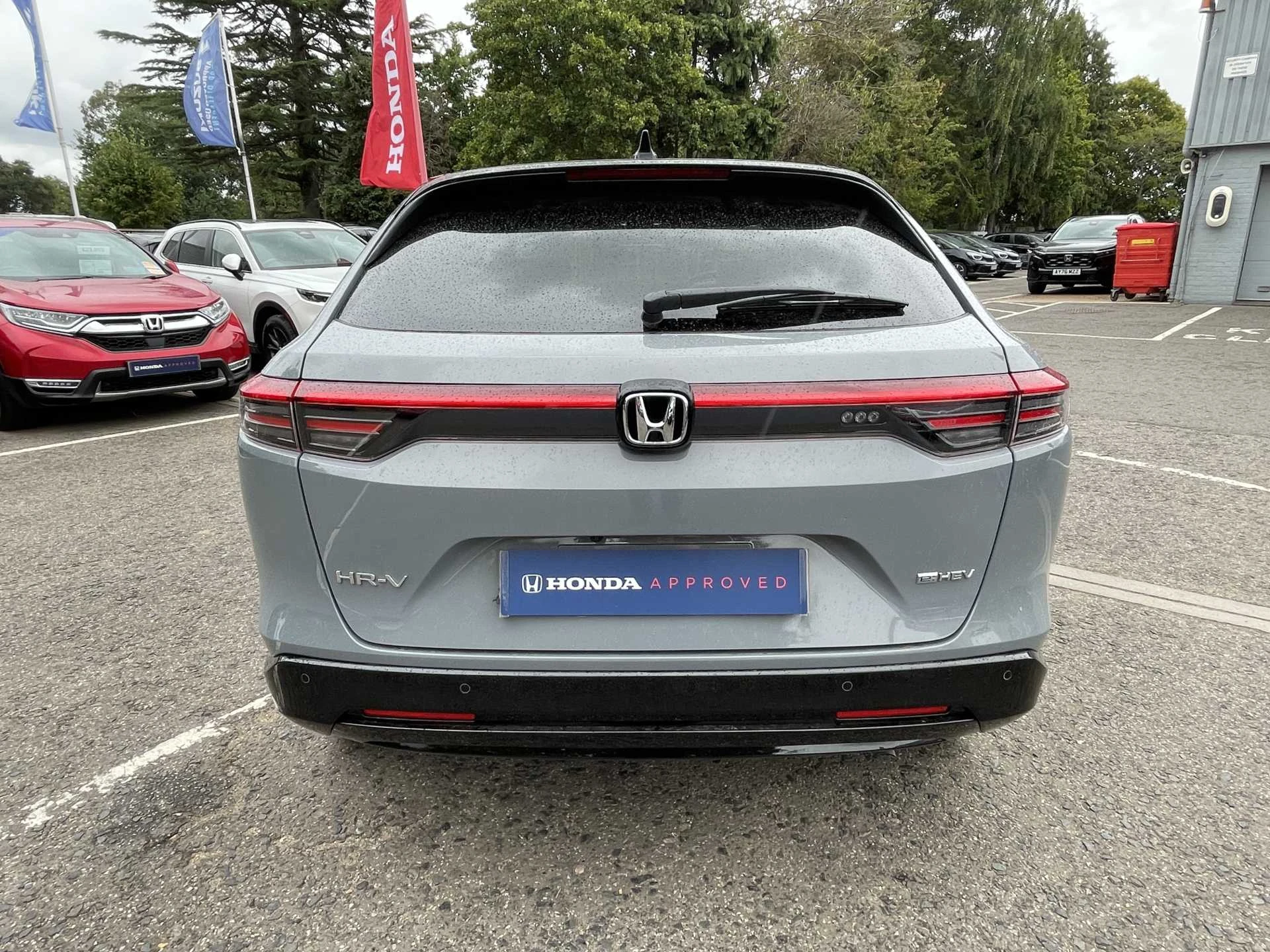 Vehicle image 7