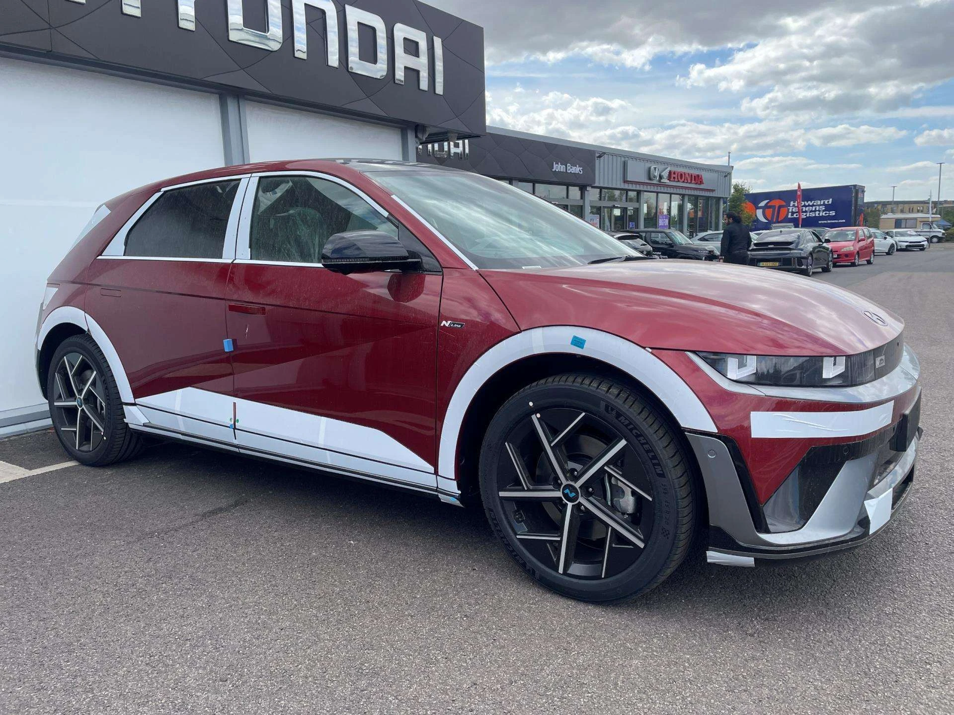 Vehicle image 5
