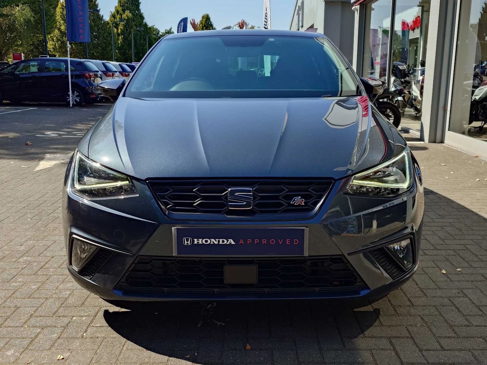 Vehicle image 6