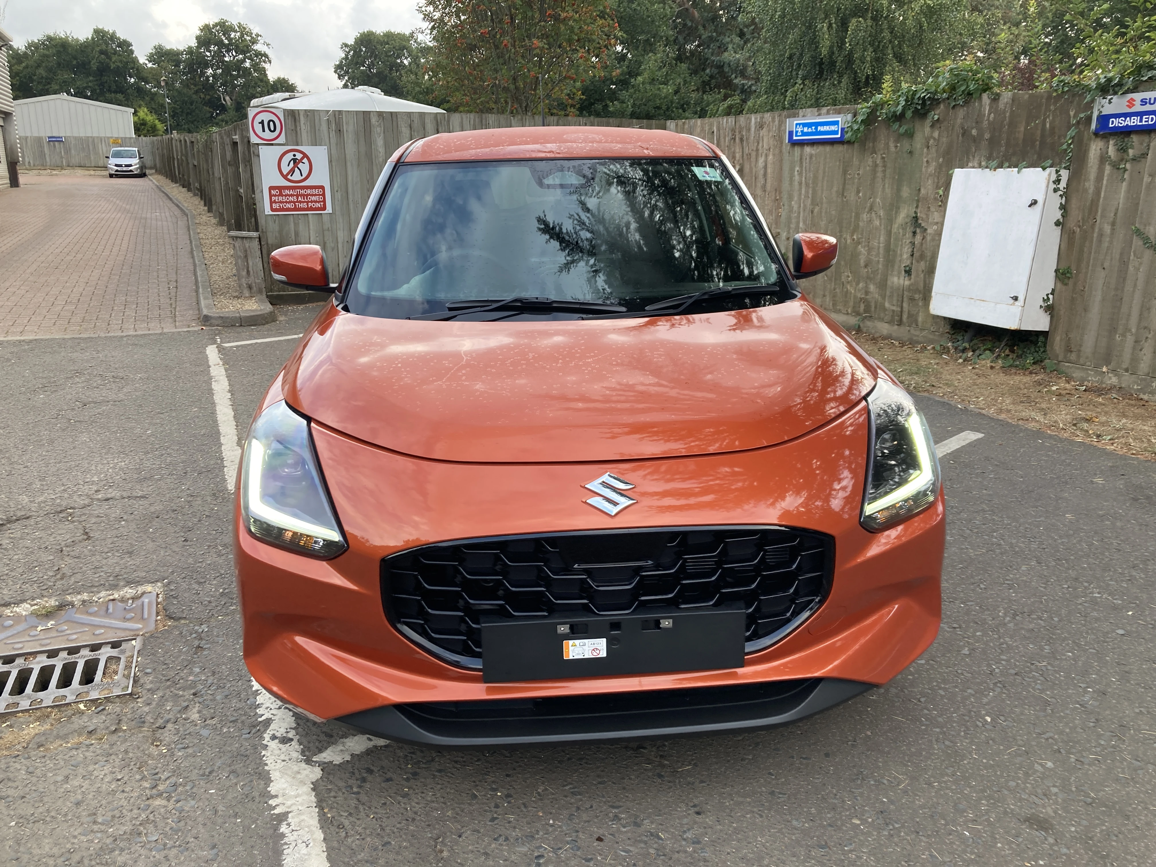 Vehicle image 3
